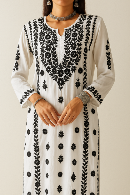 Hndcrafted white chikankari kurta set
