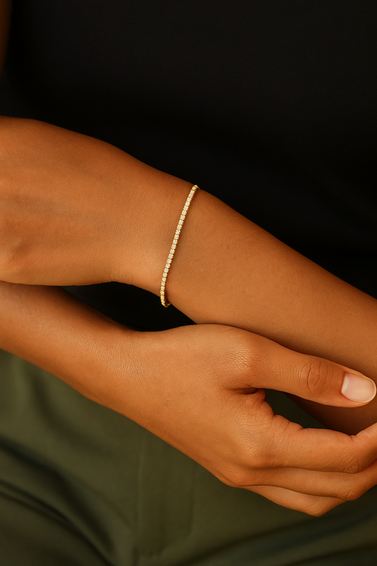 Sleek one-row tennis bracelet